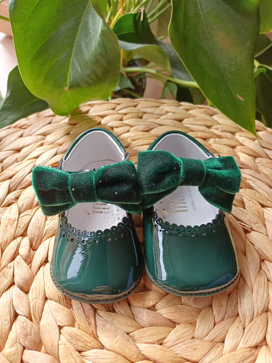 Ballerine in vernice con fiocco
