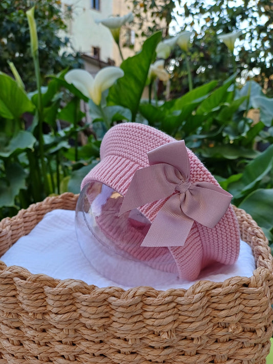 cappellino con fiocco