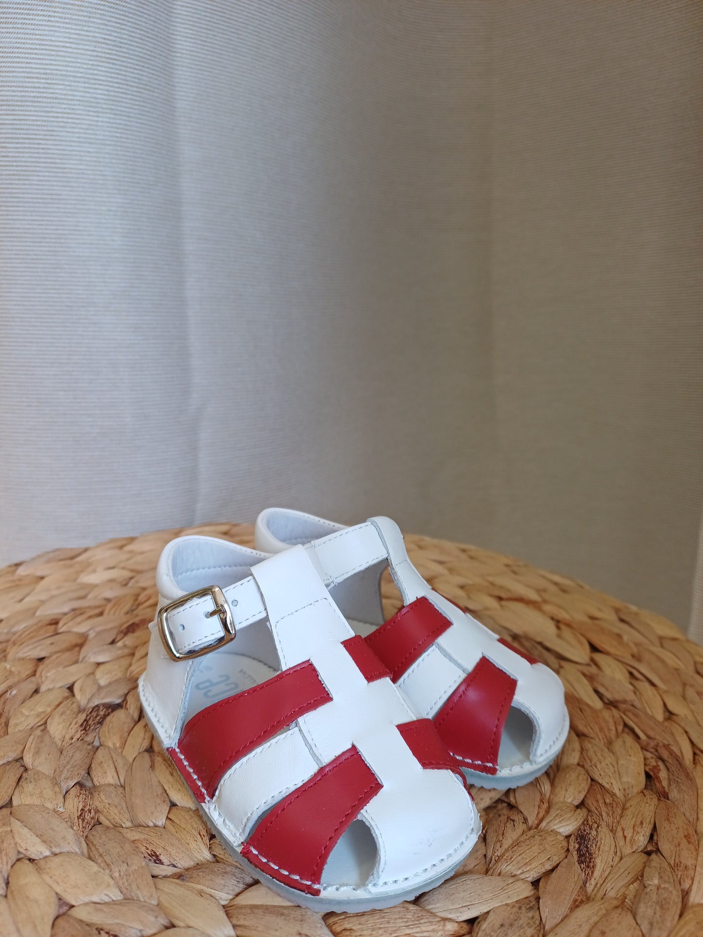 Sandali
