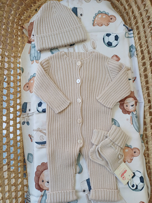 Tutine in filo di cotone con cappellino e babbucce